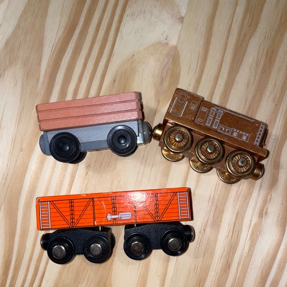 Kid Craft, Limited 60 Year Edition Diesel Thomas The Train Wooden and Battat toy - Picture 2 of 4